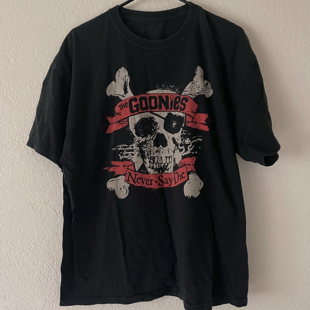 Goonies Never Say Die Mens Shirt Size XXL